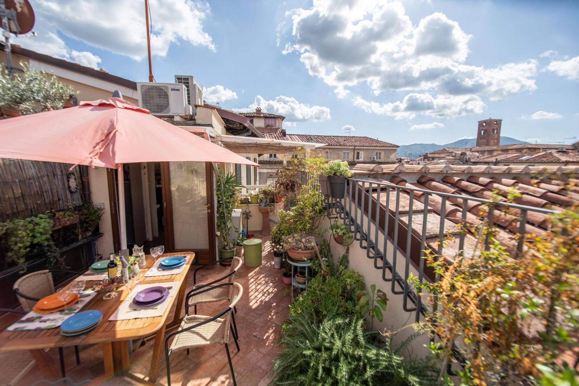 Апартаменты Residenza Al Pavone Luxury With Terrace Лукка Экстерьер фото